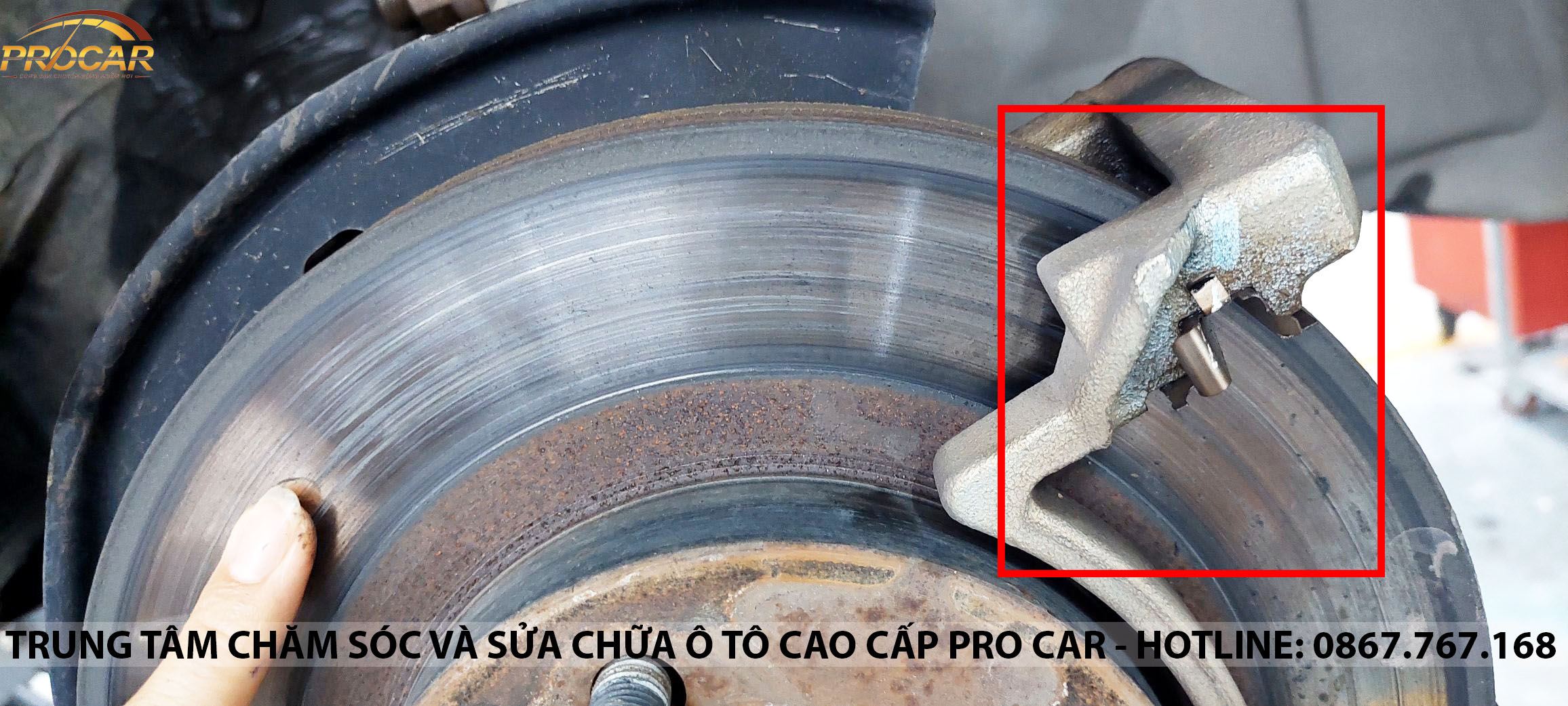 má phanh ô tô được sửa chữa thay thế tại Pro Car