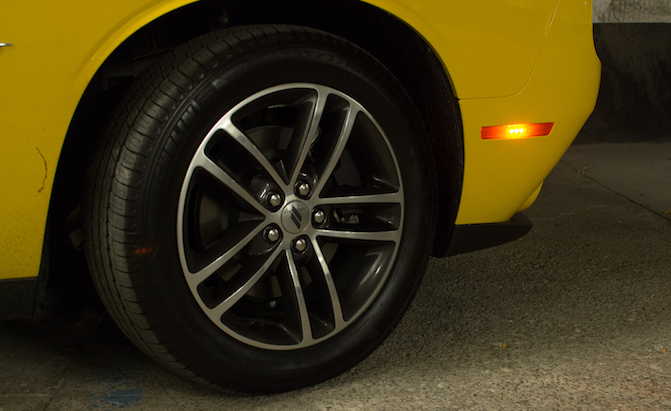 Hiện tượng xe rung nhẹ dù lốp mới cân bằng